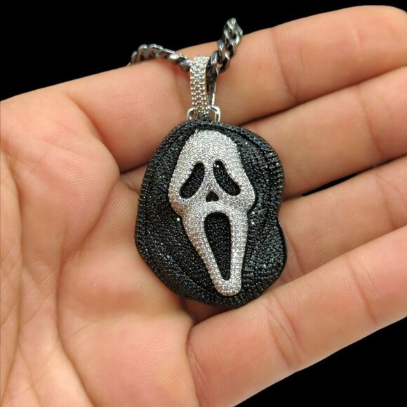 24" x 5mm Black Gun Finish Cuban Chain - Ghost Mask Pendant. - Picture 9 of 9